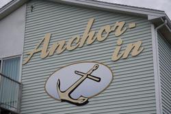 Anchor In Distinctive Waterfront Lodging