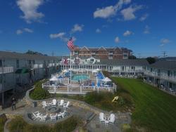 Anchor In Distinctive Waterfront Lodging
