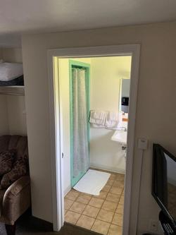 Colonial Motel