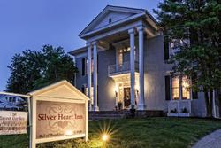 Silver Heart Inn And Cottages