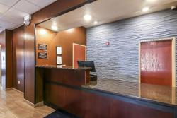 Cobblestone Inn & Suites at UW Stout Downtown Meno