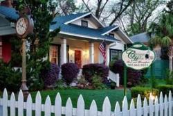 The Carriage House Bed And Breakfast