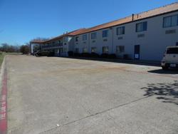 Motel 6 Ennis, TX