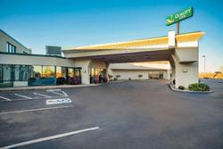 Suburban Studios I-80 Grand Island