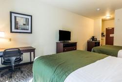 Cobblestone Hotel & Suites - Hutchinson