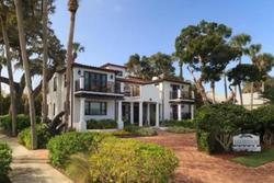 Black Dolphin Inn