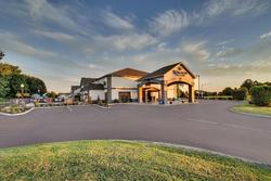 Wingfield Inn & Suites