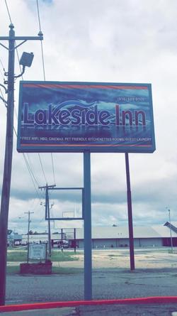 Lakeside Inn