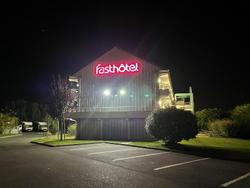 Fasthotel Roissy - Saint-Witz