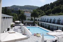 Northdoor Hotel