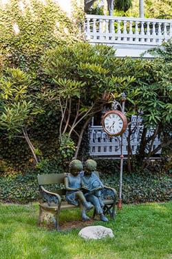 Cedar Crest Inn