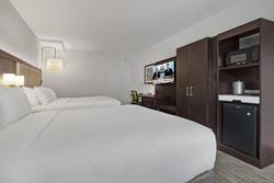 Hotel 1200