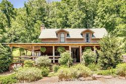 Butterfly Hollow Bed And Breakfast