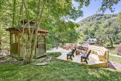 Butterfly Hollow Bed And Breakfast