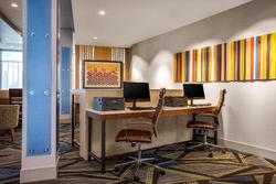 Holiday Inn Express & Suites Sanford