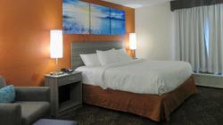 Clarion Pointe Evansville North