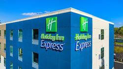 Holiday Inn Express Huntsville Space Center