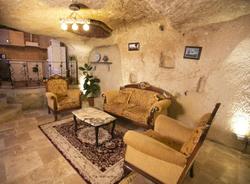 Kamelya Cave Hostel - Adults Only