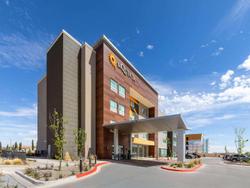 La Quinta Inn Suites Wyndham El Paso East Loop-375