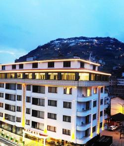 Bayrak Grand Hotel