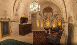Solo Cave Suites