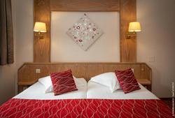 Logis Hotel De La Cloche
