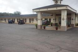 Pearsall Executive Inn