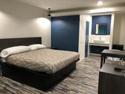 Tradewinds Motel