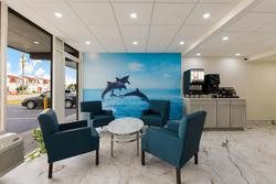 Red Roof PLUS+ & Suites Virginia Beach – Seaside