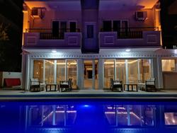 Nicer Hotel