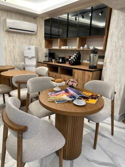 Rexee Hotel