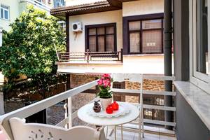 Maria House