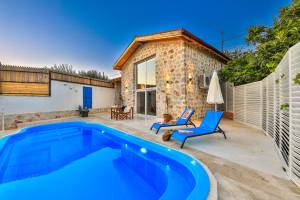 Villa Tas Ev