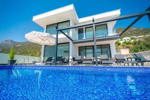 Villa Linos 2