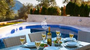 Villa Tzia