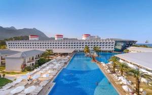 Queen Elizabeth Elite Suite Hotel & Spa