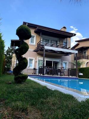 Villa Aysimi