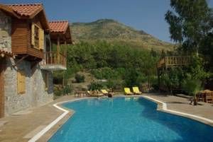 Olimpos Köy Evi