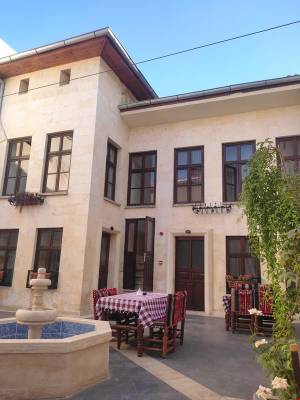 Hayadlı Konak