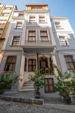 Valeria Antique 1892 Sultanahmet
