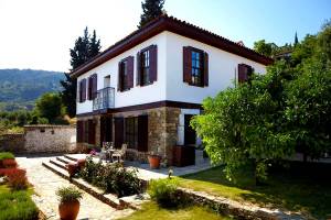 Güllü Konak Otel