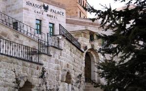 Sinasos Palace Cave Hotel