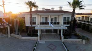 Kamer Suites & Hotel