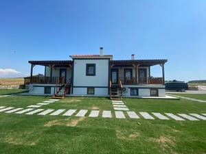 Tinos Otel & Bag Evi