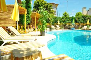Almila Side Suite