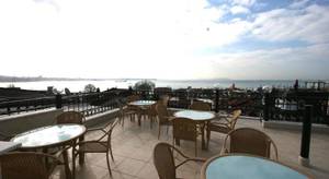 Grand Peninsula Hotel
