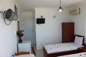 Huzur Hotel