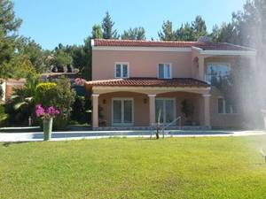 Peninsula Pineclub Boutique Hotel