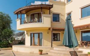 Villa Jendarma by Lycia Collections
