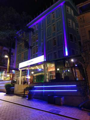 Blue House Hotel